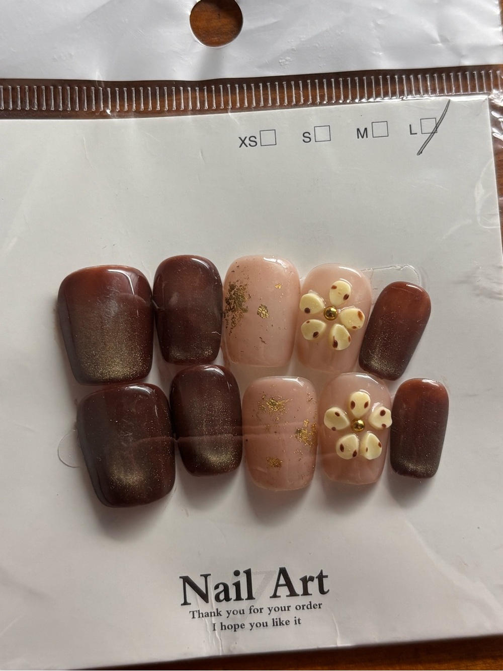 Nail Art Press-On Set — Brown & Blush Floral Accents